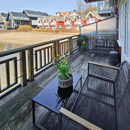 3 Bedroom Stunning In Holmsbu
