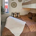 3 Bedroom Stunning In *