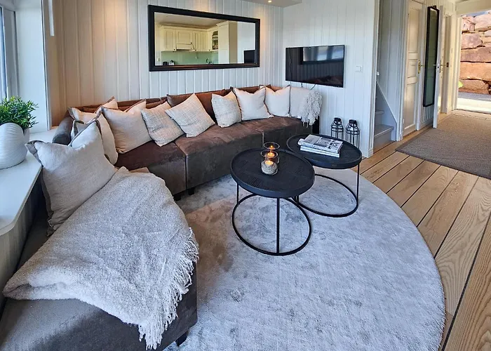 3 Bedroom Stunning In *